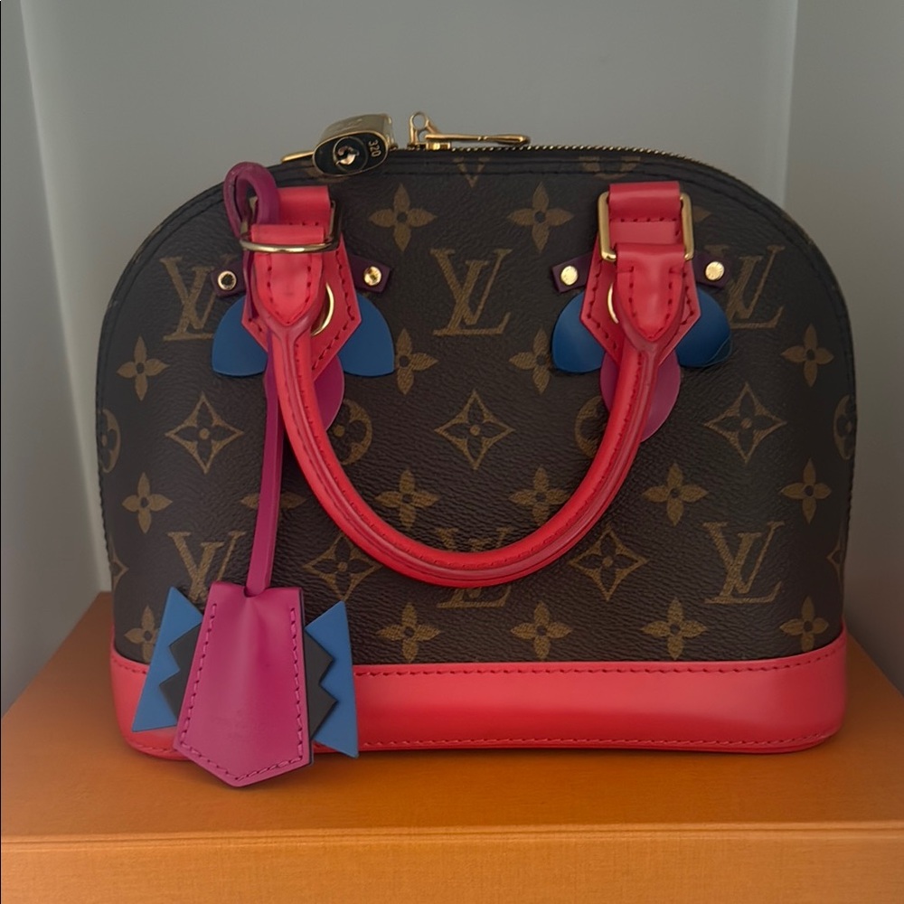 Louis Vuitton Mini Bags Brown and Pink with Gold Hardware - Picture 2 of 9